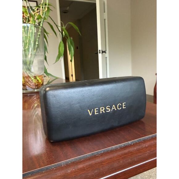 Vintage Y2K Versace 2061-B Tortoiseshell Shield Sunglasses Brown Gradient Lenses